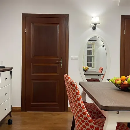 Romana Mazury Villa